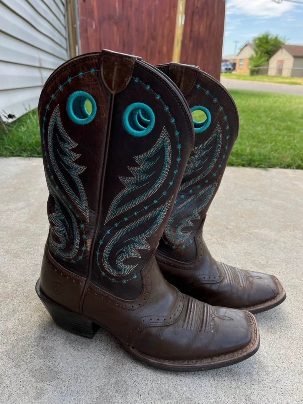 Ariat Brown Leather Western Boots with Teal Stitching